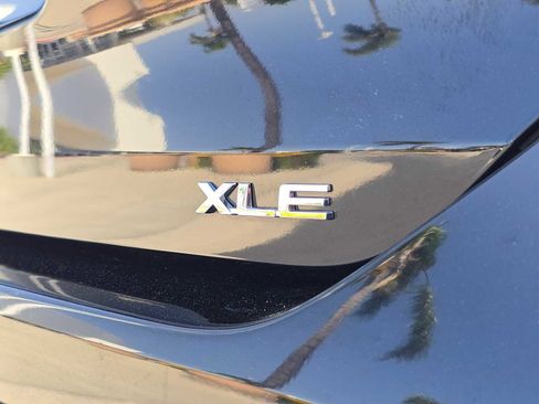 Certified 2025 Toyota Highlander XLE FWD image 14