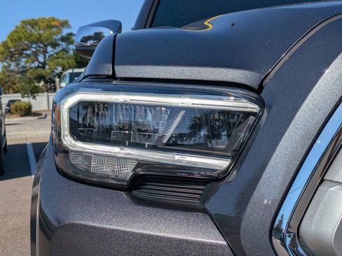 Used 2023 Toyota Tacoma Limited image 10