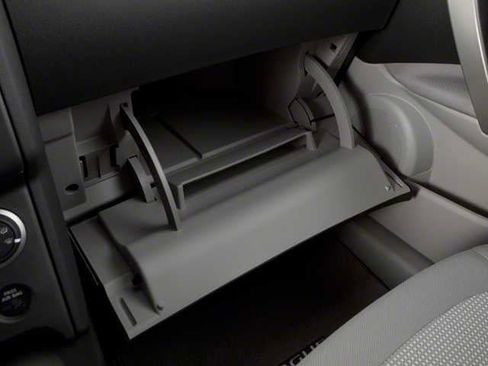 Used 2013 Nissan Rogue S image 11