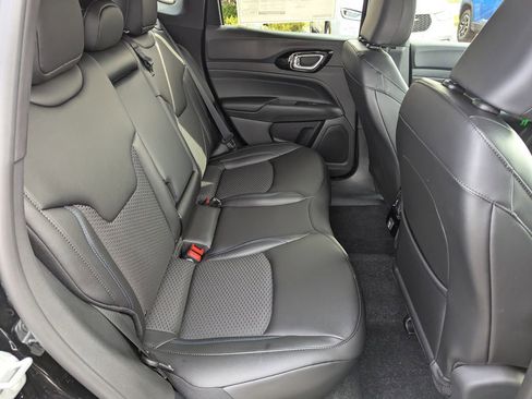 New 2026 Jeep Compass Latitude image 31