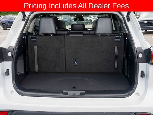 Certified 2026 Toyota Highlander XLE AWD/4WD image 5