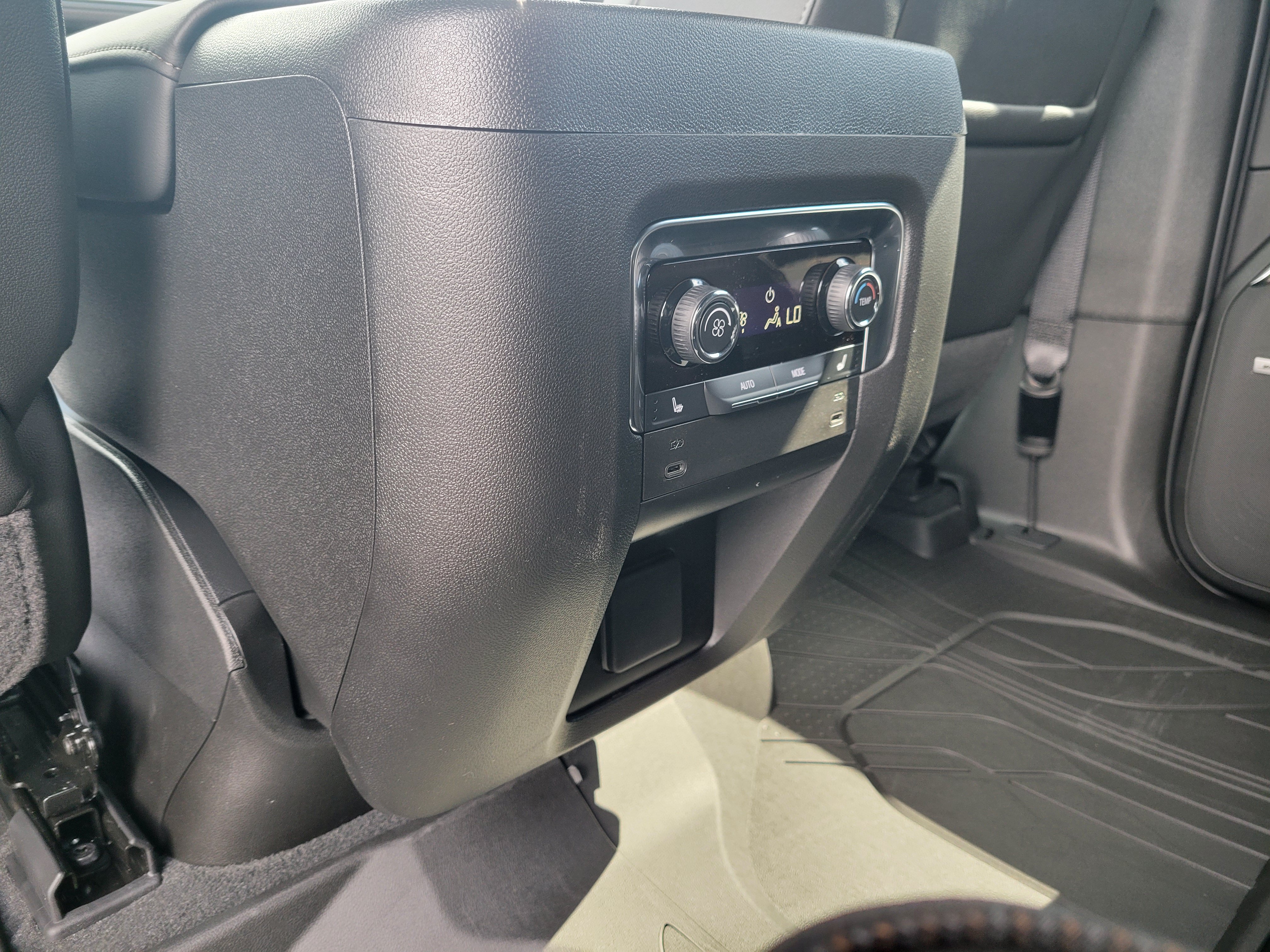 New 2026 Chevrolet Tahoe High Country RWD image 41