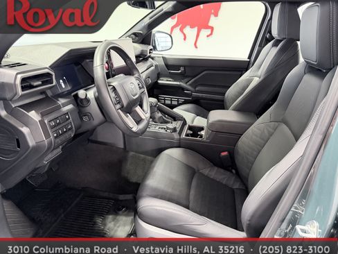 Used 2025 Toyota 4Runner TRD Off-Road Premium AWD/4WD image 10