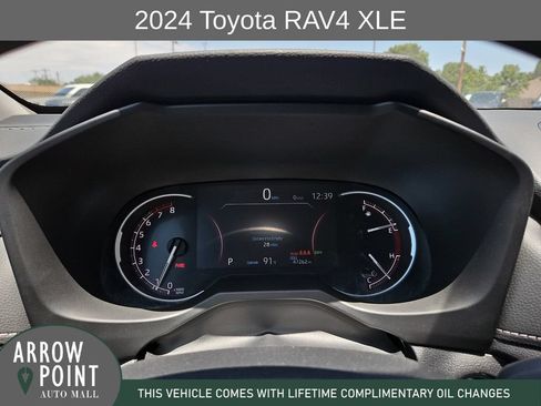 Used 2024 Toyota RAV4 XLE FWD image 26