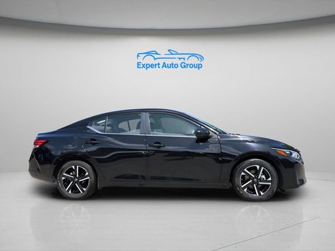 Used 2024 Nissan Sentra SV image 2