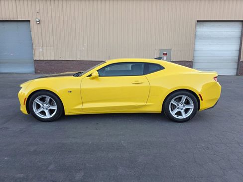 Used 2016 Chevrolet Camaro LT image 8