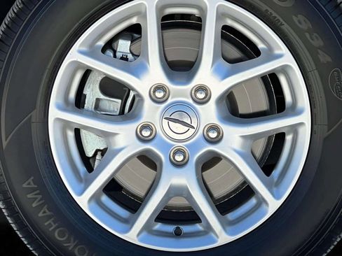 Used 2022 Chrysler Pacifica Touring-L FWD image 33