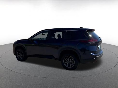 Used 2026 Nissan Rogue SV AWD/4WD image 10