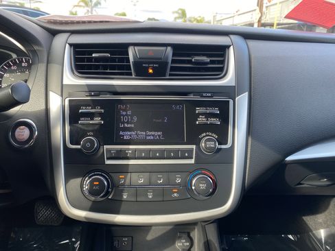 Used 2017 Nissan Altima 2.5 S w/ Power Driver Seat Package FWD image 13