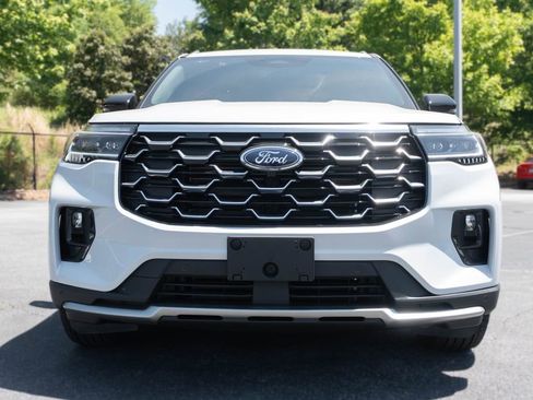 New 2026 Ford Explorer Platinum RWD image 3