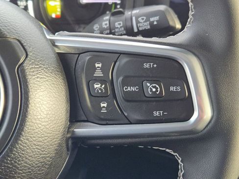 Certified 2025 Jeep Wrangler Unlimited Sahara image 26