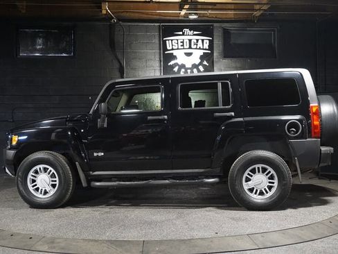 Used 2009 HUMMER H3 Luxury image 2