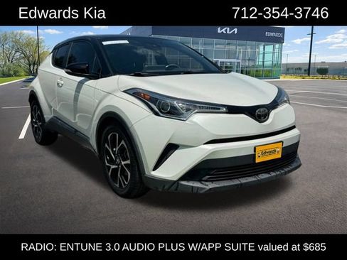 Used 2019 Toyota C-HR XLE FWD image 1