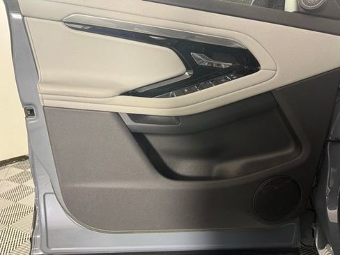 Used 2023 Land Rover Range Rover Evoque R-Dynamic S image 14