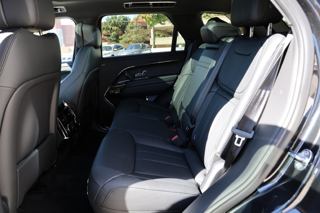 New 2027 Land Rover Range Rover Sport SE AWD/4WD image 30
