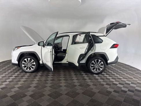 Used 2019 Toyota RAV4 XLE Premium w/ All Weather Liner Package image 11