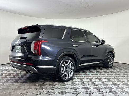 Used 2024 Hyundai Palisade Limited image 9