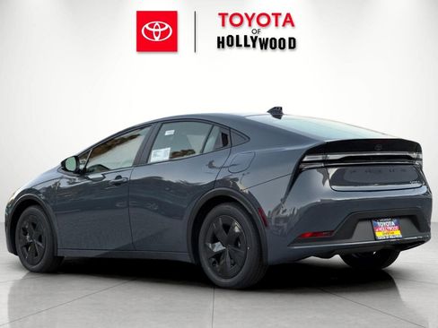 New 2026 Toyota Prius Plug-In Hybrid image 6