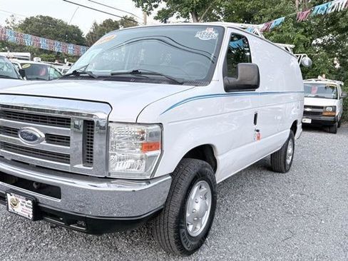 Used 2012 Ford E-250 and Econoline 250 w/ Commercial Cargo Van Pkg RWD image 5