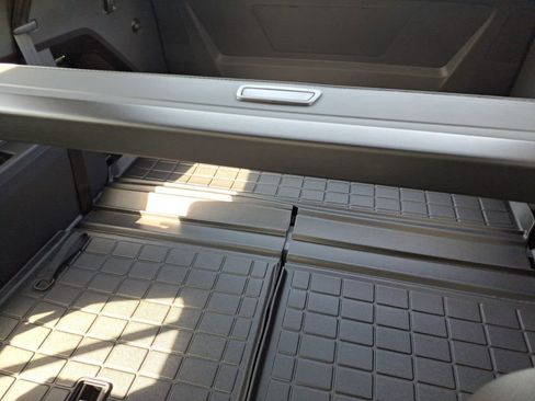 New 2026 Volkswagen Atlas SE image 23