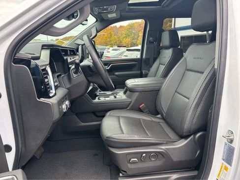 Used 2025 GMC Sierra 2500 Denali w/ Denali Reserve Package image 18