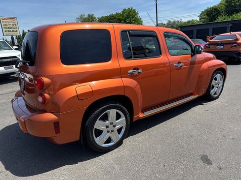 Used 2006 Chevrolet HHR LT w/ Preferred Equipment Group FWD image 6