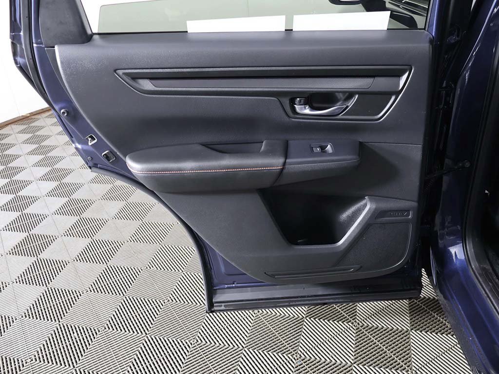 Used 2025 Honda CR-V Sport image 23