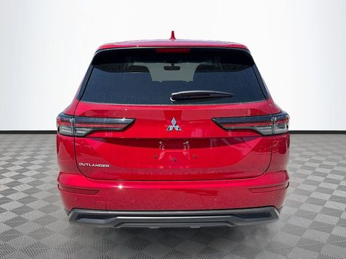 New 2026 Mitsubishi Outlander ES FWD image 6