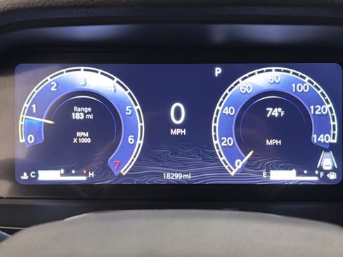 Used 2023 Jeep Grand Cherokee Limited w/ Luxury Tech Group II AWD/4WD image 16