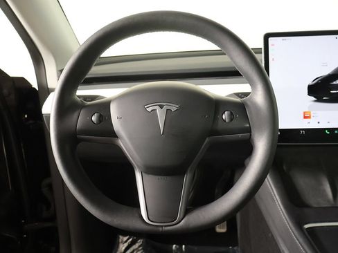 Used 2023 Tesla Model Y Long Range AWD/4WD image 37