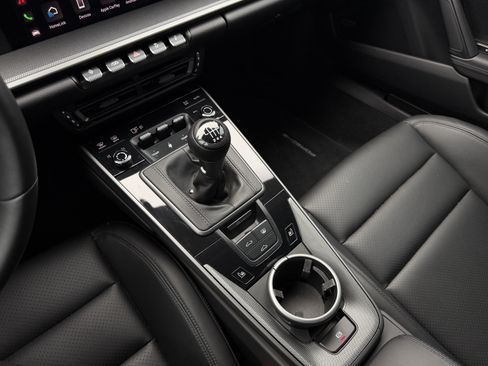 Certified 2023 Porsche 911 Carrera S RWD image 25