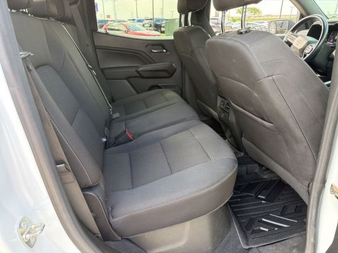 Used 2023 Chevrolet Colorado LT w/ LT Convenience Package RWD image 9