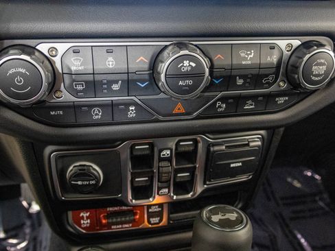 New 2026 Jeep Wrangler Unlimited Rubicon AWD/4WD image 25