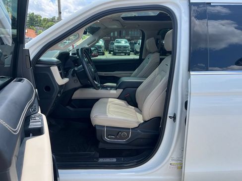 Used 2023 Ford Expedition Max Platinum AWD/4WD image 14