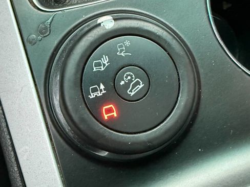 Used 2014 Ford Explorer XLT w/ Equipment Group 202A image 23