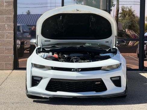 Used 2016 Chevrolet Camaro SS RWD image 21