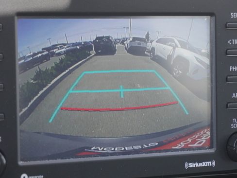 Used 2022 Toyota RAV4 XLE w/ Convenience Package FWD image 25