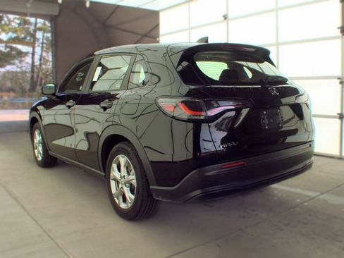 Used 2025 Honda HR-V LX image 3