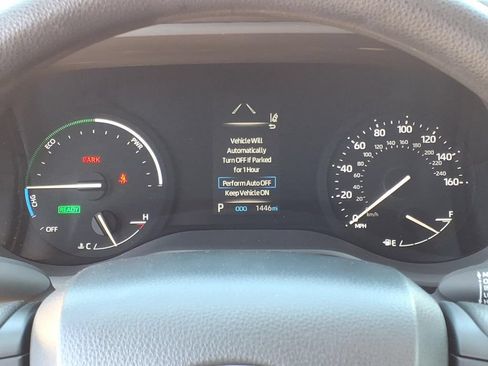 Used 2024 Toyota Sienna LE FWD image 20