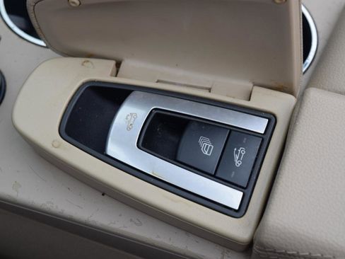 Used 2011 Mercedes-Benz E 350 Cabriolet image 27