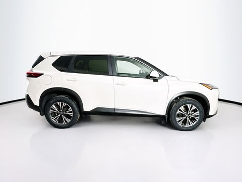 Used 2023 Nissan Rogue SV AWD/4WD image 10