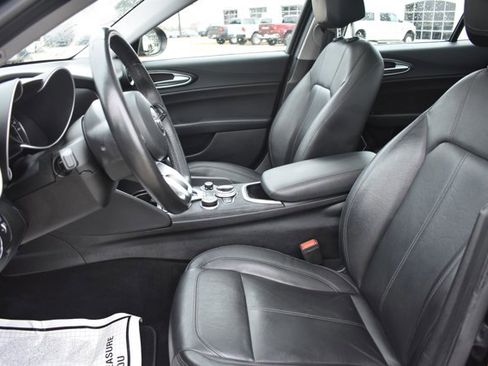 Used 2021 Alfa Romeo Giulia Sprint w/ Sun & Sound Package image 14