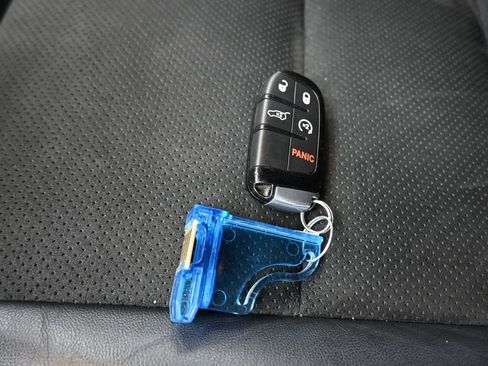 Used 2020 Jeep Grand Cherokee Altitude image 53