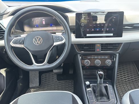Used 2025 Volkswagen Taos S AWD/4WD image 18