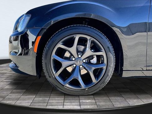 Certified 2023 Chrysler 300 S RWD image 32