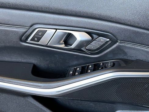 Used 2020 BMW 330i Sedan w/ Premium Package RWD image 28