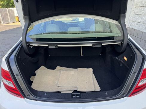 Used 2014 Mercedes-Benz C 250 Sedan image 9