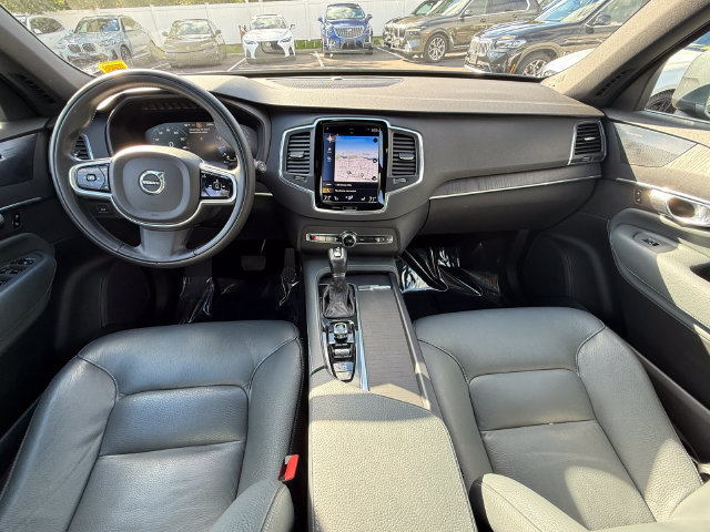 Used 2020 Volvo XC90 T6 Momentum AWD/4WD image 9