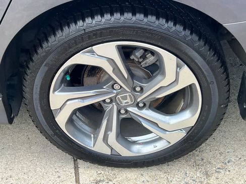 Used 2019 Honda Accord EX image 19