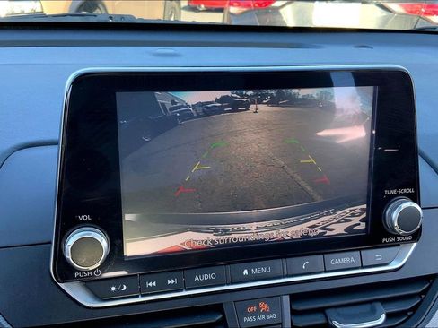 Used 2024 Nissan Altima 2.5 SR image 11